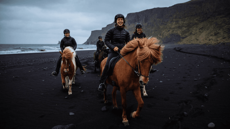 Black beach Riding